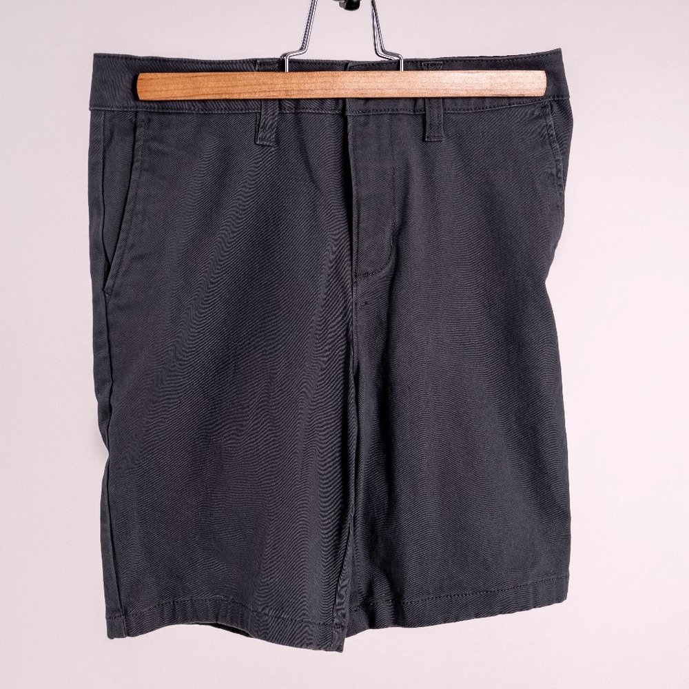 Blue Crown Gray Mens Flat front Chino Shorts 8" inseam - Sz 28